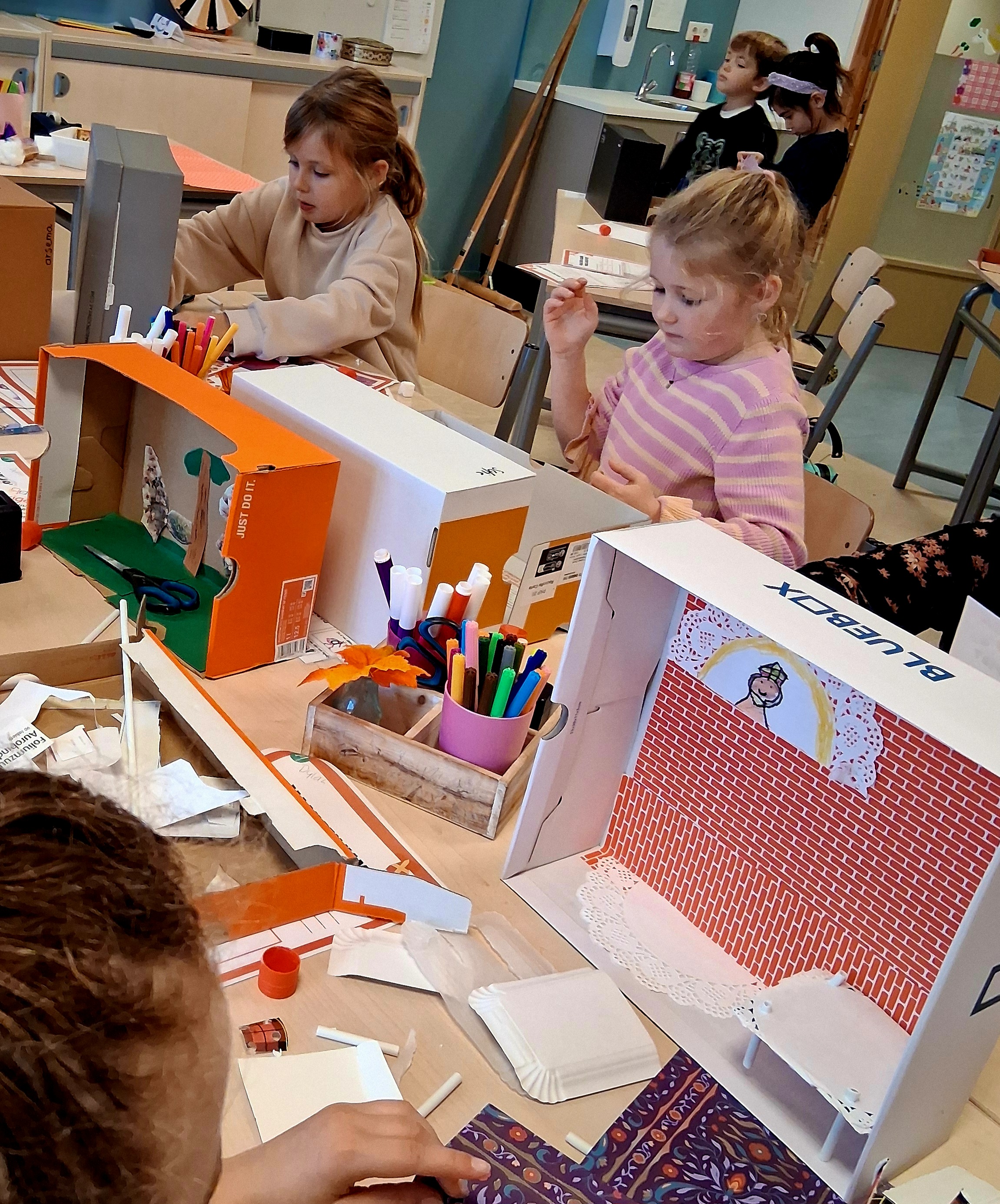 Het Pietenhuis en een korte impressie van ons TV debuut