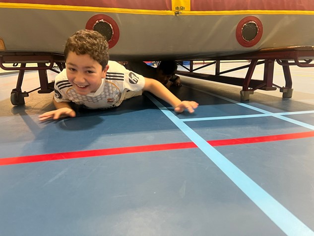 76825322-2D24-42F2-8946-9B7C8BD669CF